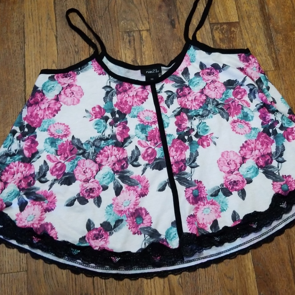 Floral crop tanktop